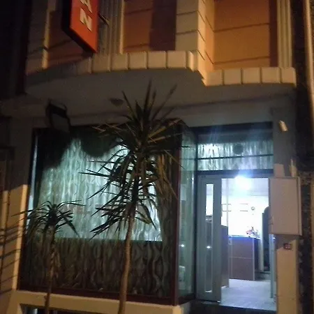 Tatvan Bed & Breakfast 3*