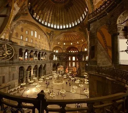 Tatvan Oda ve Kahvaltı 3*